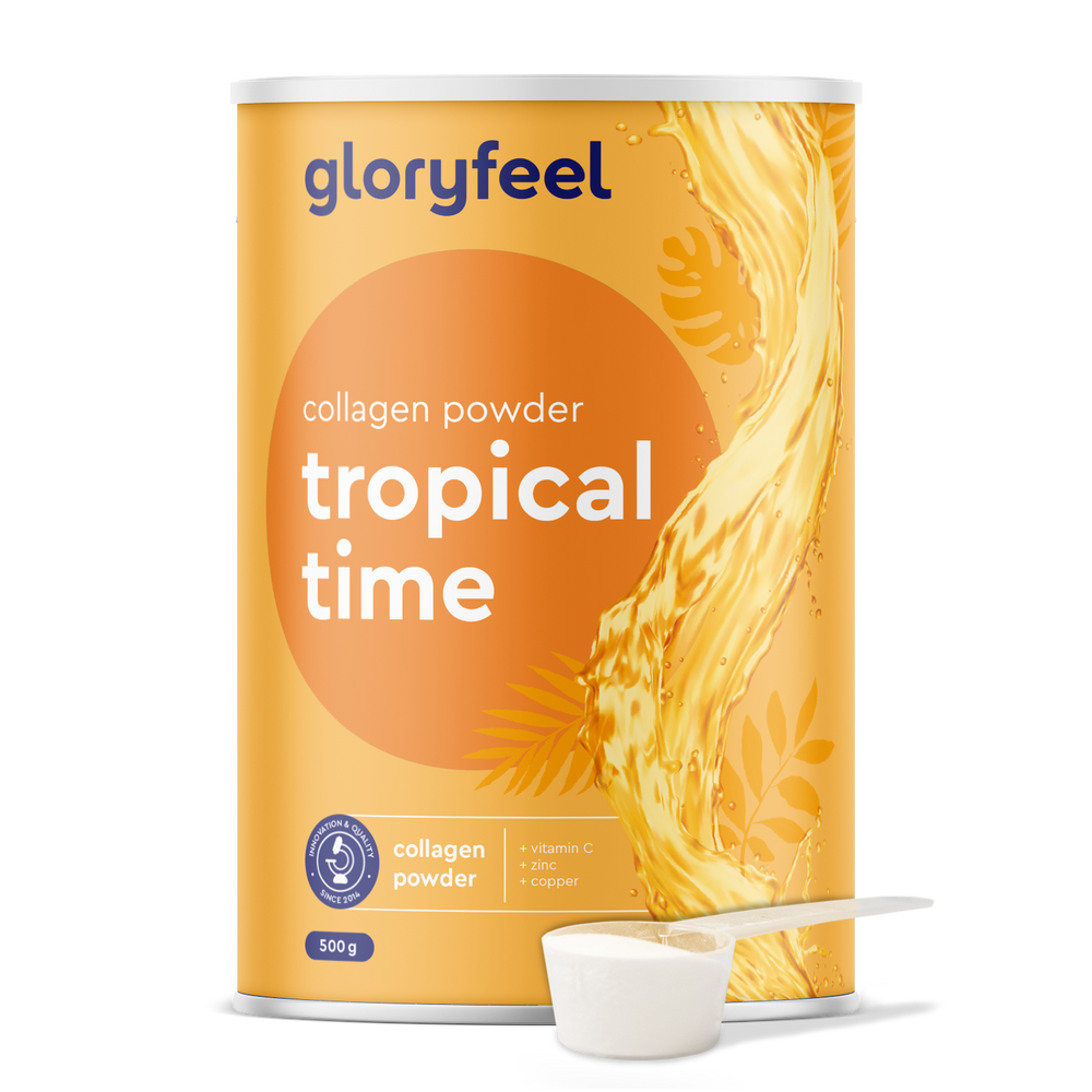 Un contenitore di Collagene in polvere - Tropical Time di gloryfeel Italia con un misurino di polvere davanti. La confezione mette in risalto collagene, vitamina C, zinco e rame.